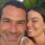 Isis Valverde e Marcus Buaiz se casam no civil